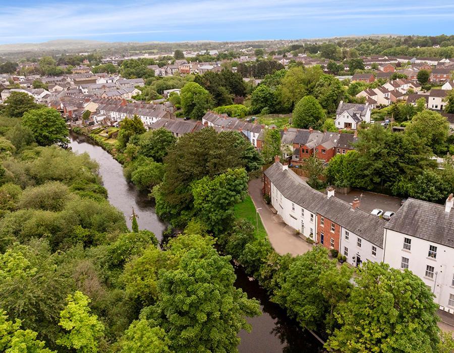 Riverside Townhouse Antrim Dış mekan fotoğraf